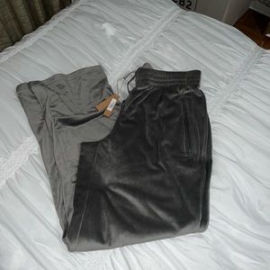 Skims velour track pant brand new